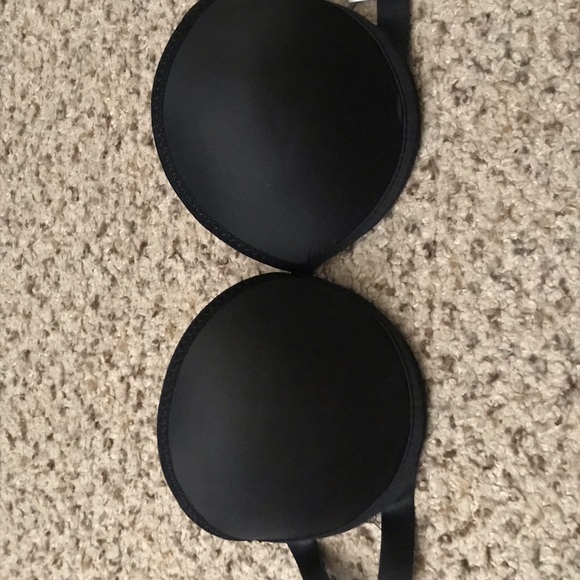 Bras - Picture 2 of 3
